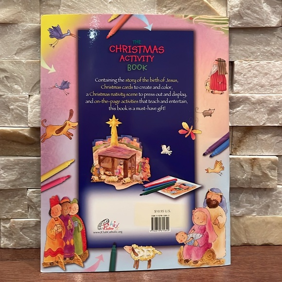 The Christmas Activity Book - Picture 2 of 5